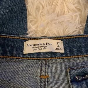 Abercrombie Ankle Straight Ultra High Rise